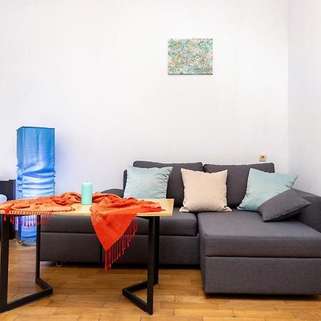 Затишний Відпочинок В Центрі Львова Apartman Kültér fotó